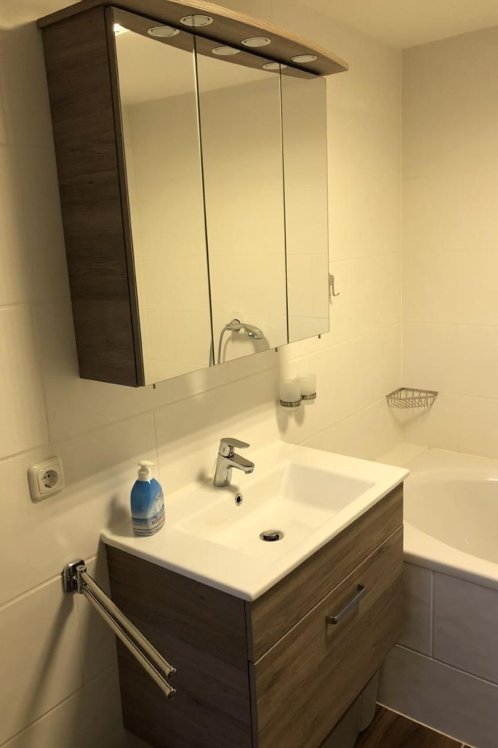 E3 Haus mit Wintergarten, Kamin und Deichblick-Binnen