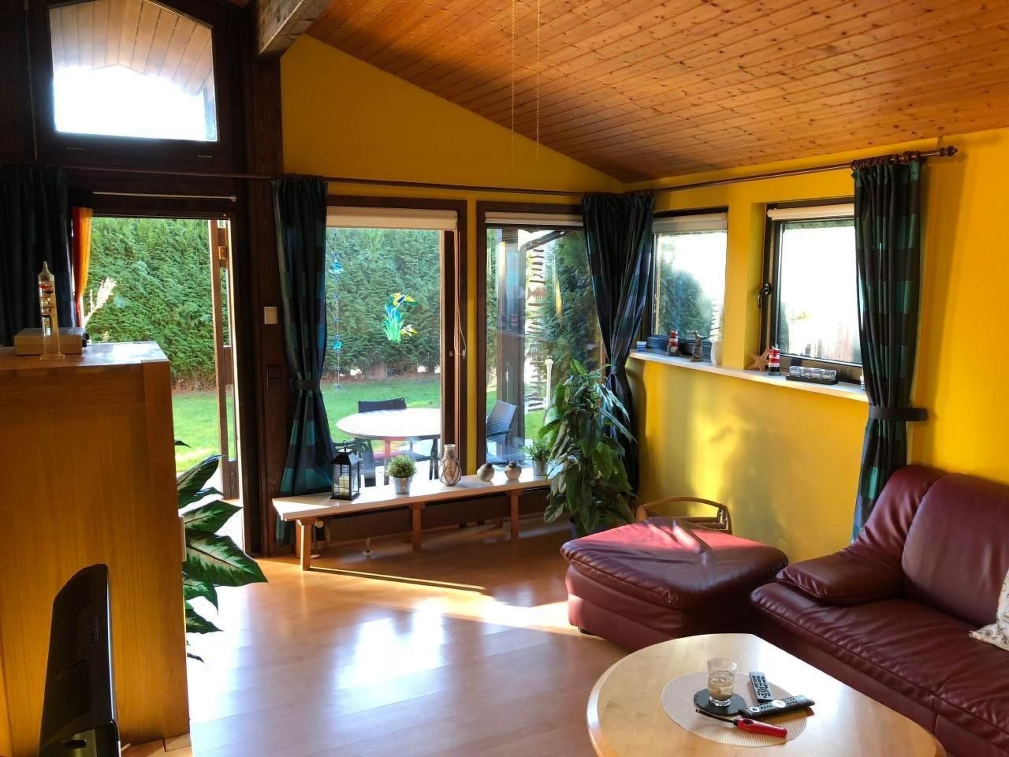 D4 Haus in Eckwarderhörne mit Terrasse und Garten-Binnen