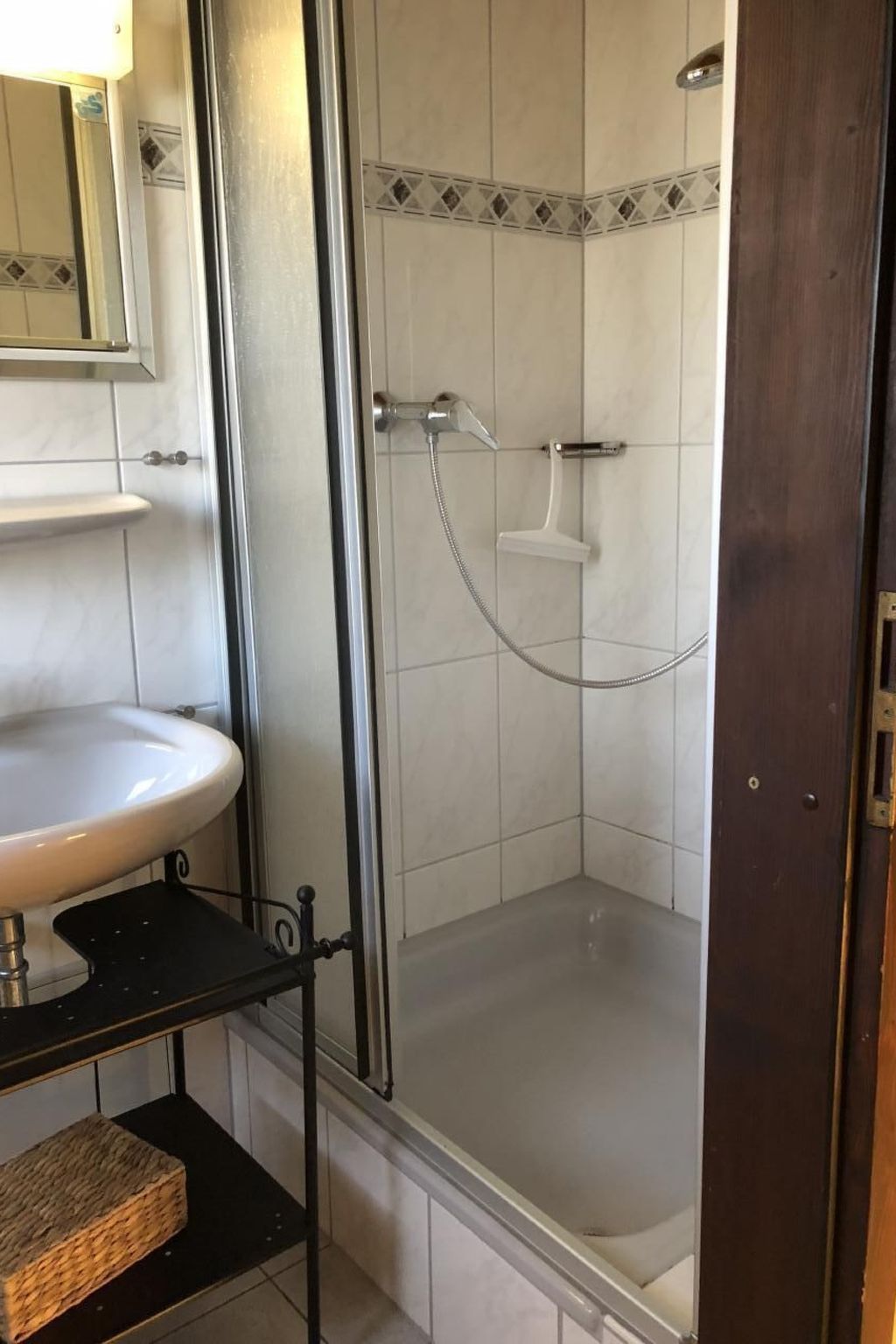 D4 Haus in Eckwarderhörne mit Terrasse und Garten-Binnen