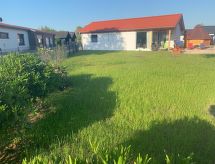 Vrijstaande bungalow met sauna, 200m van zee en meer in Burhave - thumbnail 4