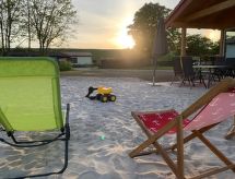 Vrijstaande bungalow met sauna, 200m van zee en meer in Burhave - thumbnail 6