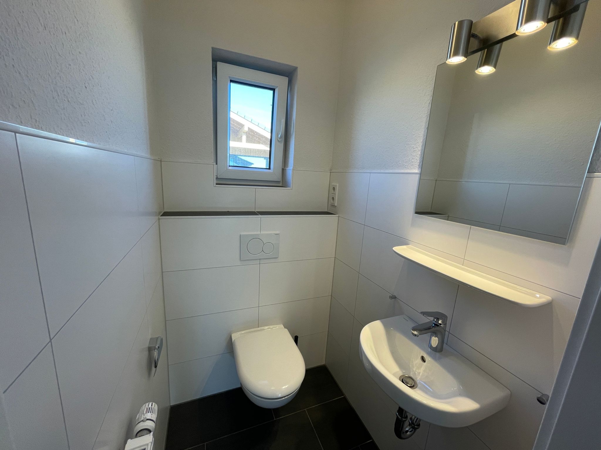 G16 Eingezäuntes Haus mit Terrasse und Garten-Binnen