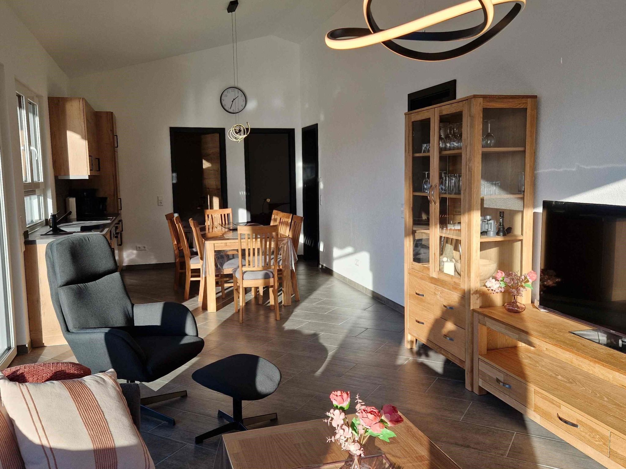 A 17 mit eigenem exklusivem Zugang zum Binnensee-Image-tags.info