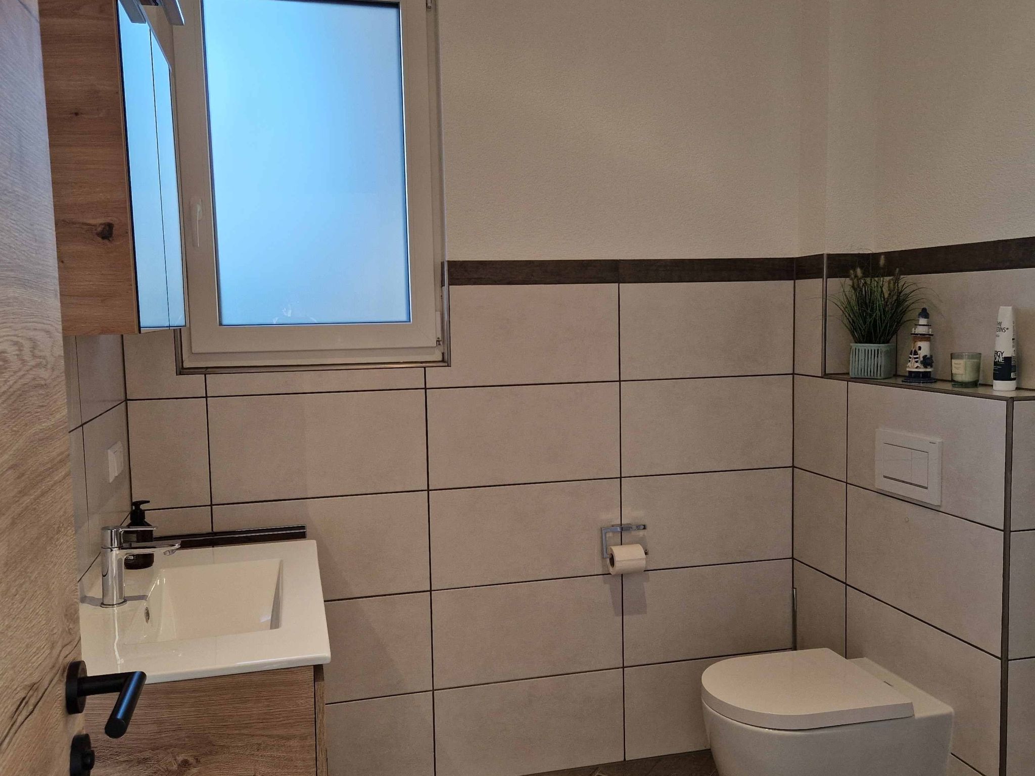 A 17 mit eigenem exklusivem Zugang zum Binnensee-Image-tags.info