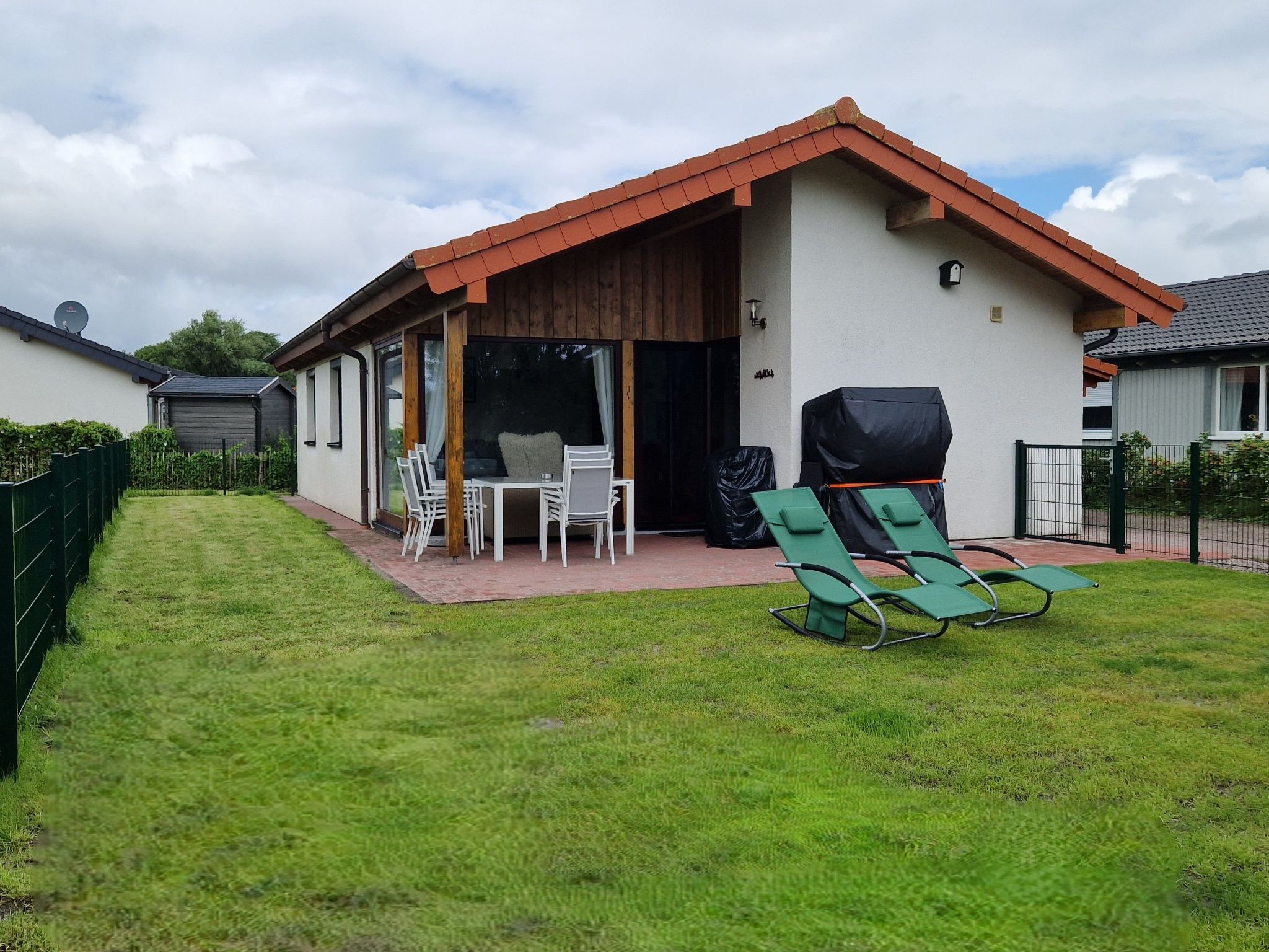 M1 Ferienhaus mit Garten, Terrasse und Carport-Inside