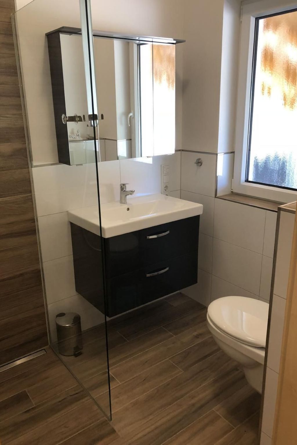 E21 Freistehendes Haus mit Garten und Deichblick-Binnen