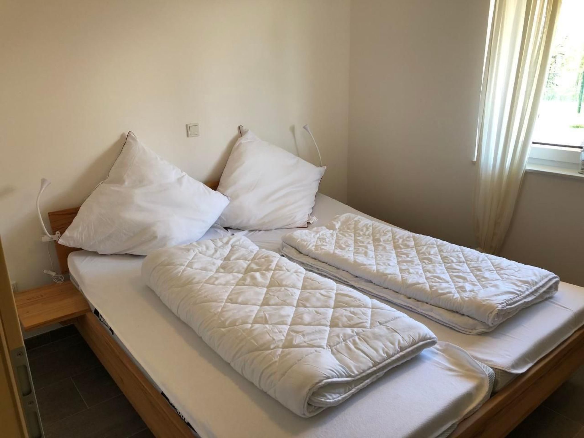 E21 Freistehendes Haus mit Garten und Deichblick-Binnen