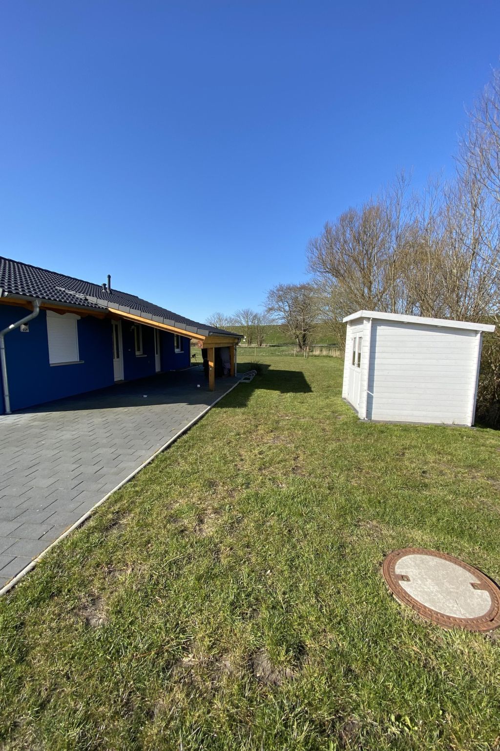 E21 Freistehendes Haus mit Garten und Deichblick-Binnen