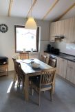 Vrijstaande bungalow voor 6 met tuin, 200 meter van zee en meer in Burhave - thumbnail 4