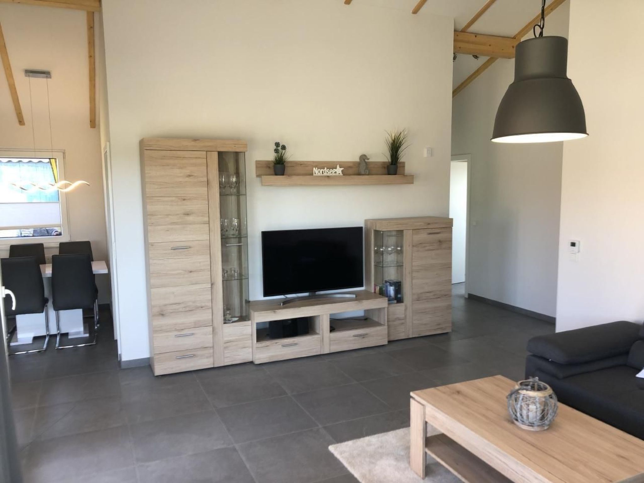 N8 Eingezäuntes Ferienhaus in Eckwarderhörne-Binnen