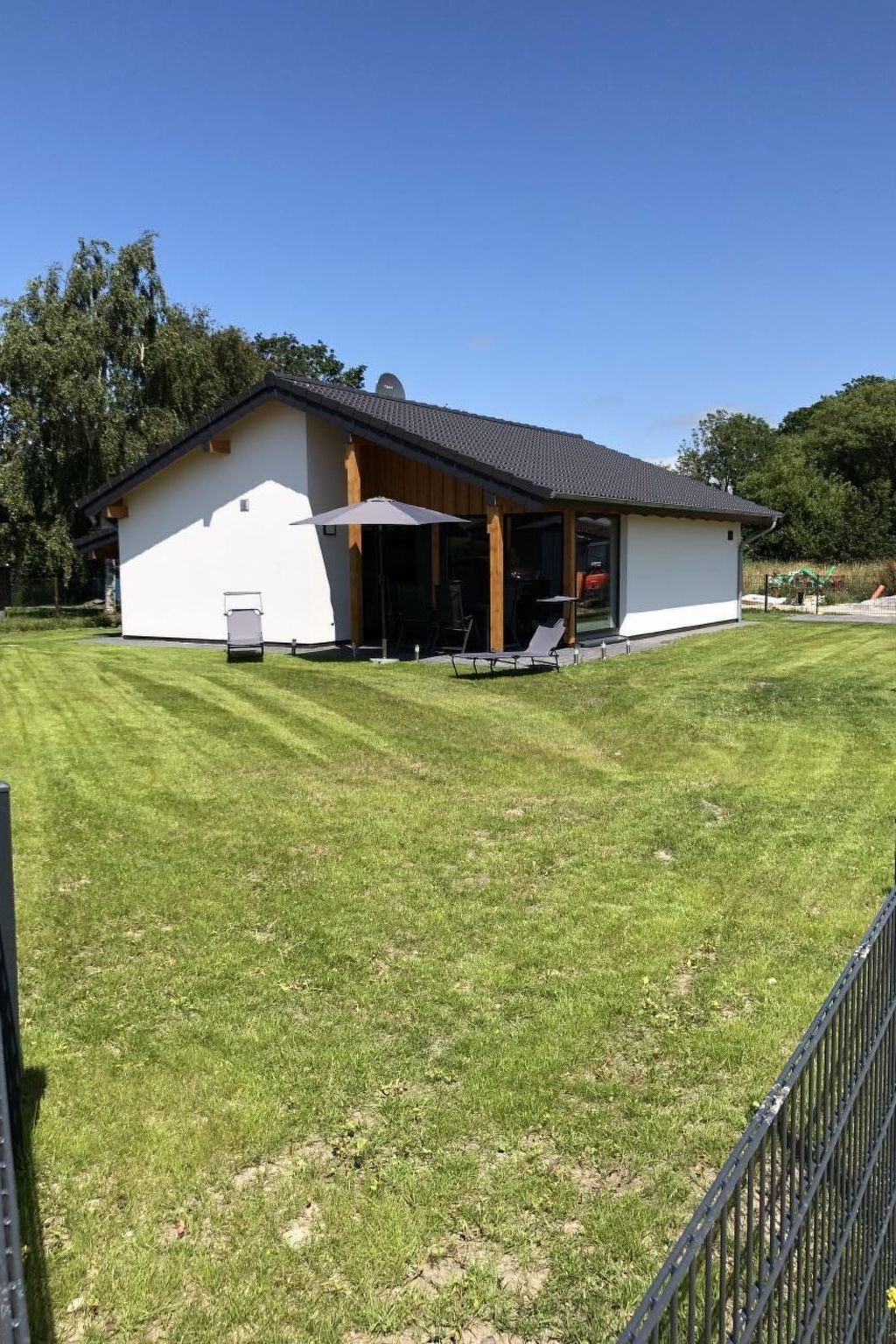 N8 Eingezäuntes Ferienhaus in Eckwarderhörne-Binnen