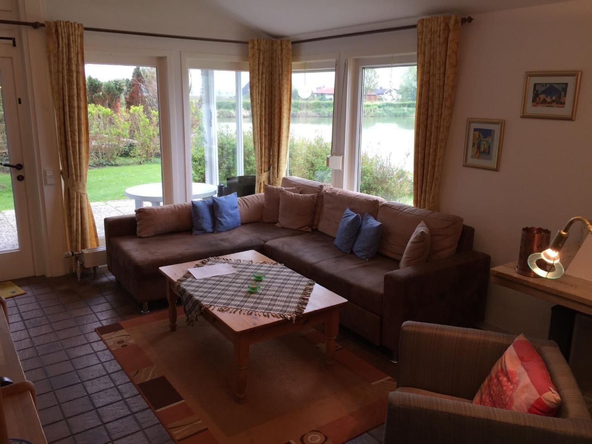 Direkt am Binnensee mit eigenem Steg