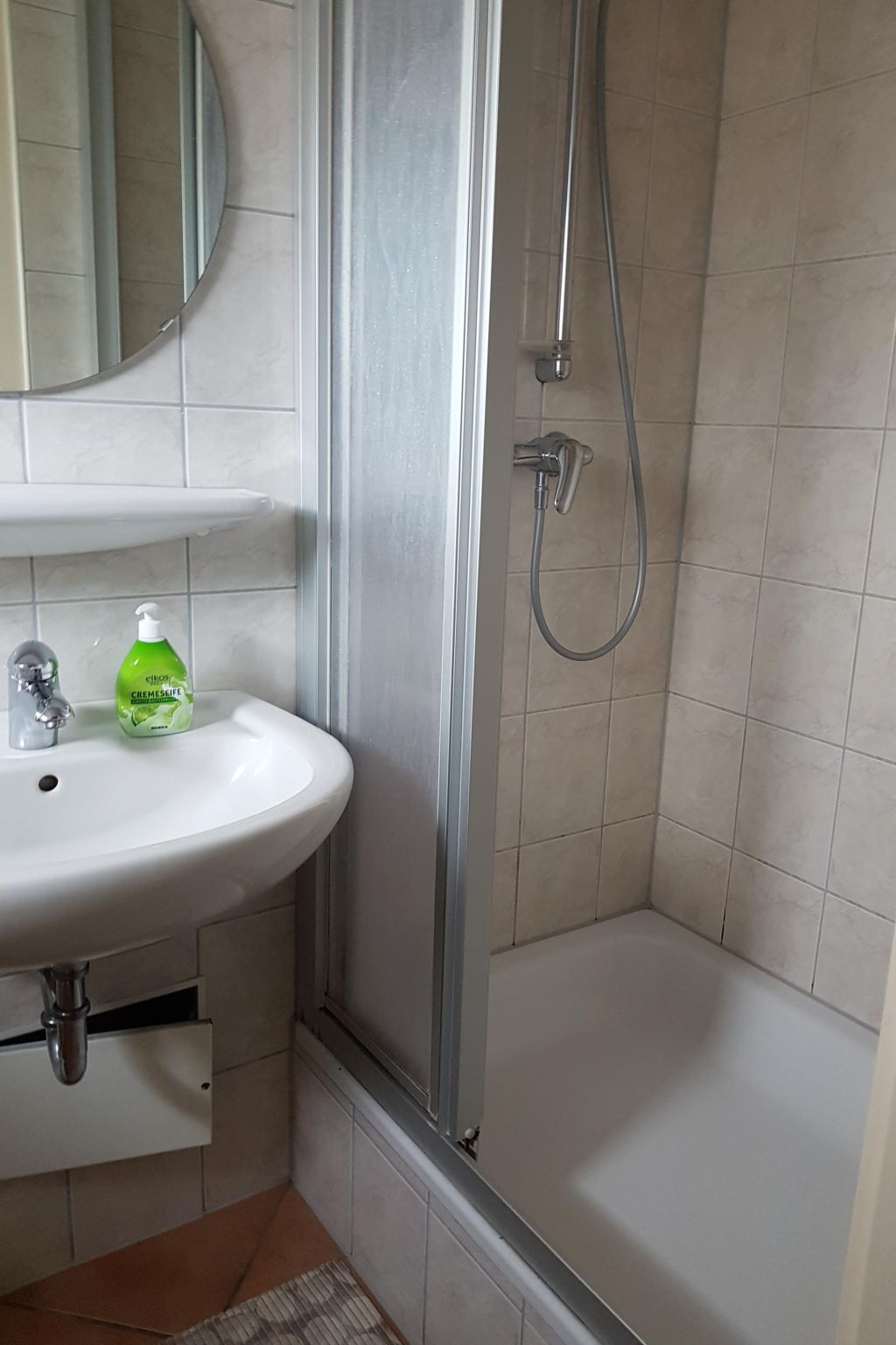 Direkt am Binnensee mit eigenem Steg-Image-tags.info