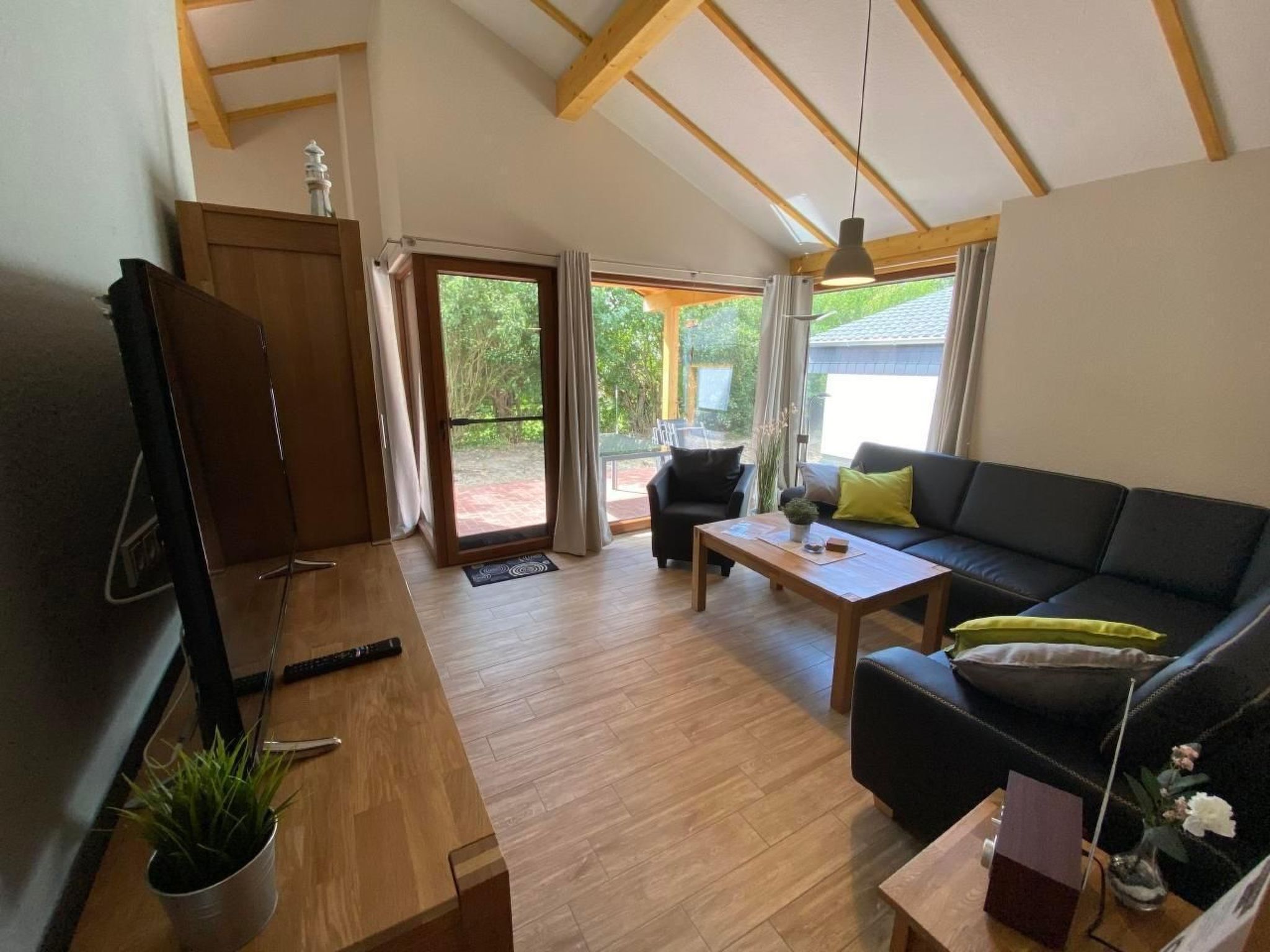 N5 Eingezäuntes Ferienhaus mit ebenerdiger Dusche-Binnen