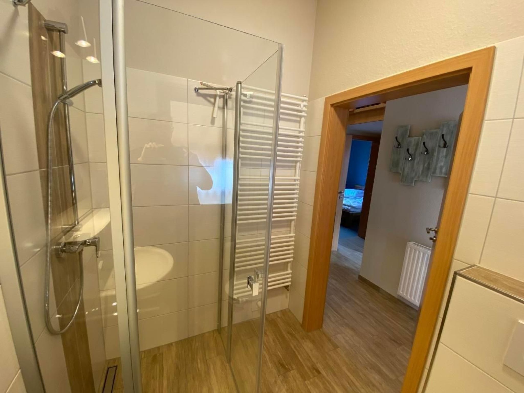 N5 Eingezäuntes Ferienhaus mit ebenerdiger Dusche-Binnen