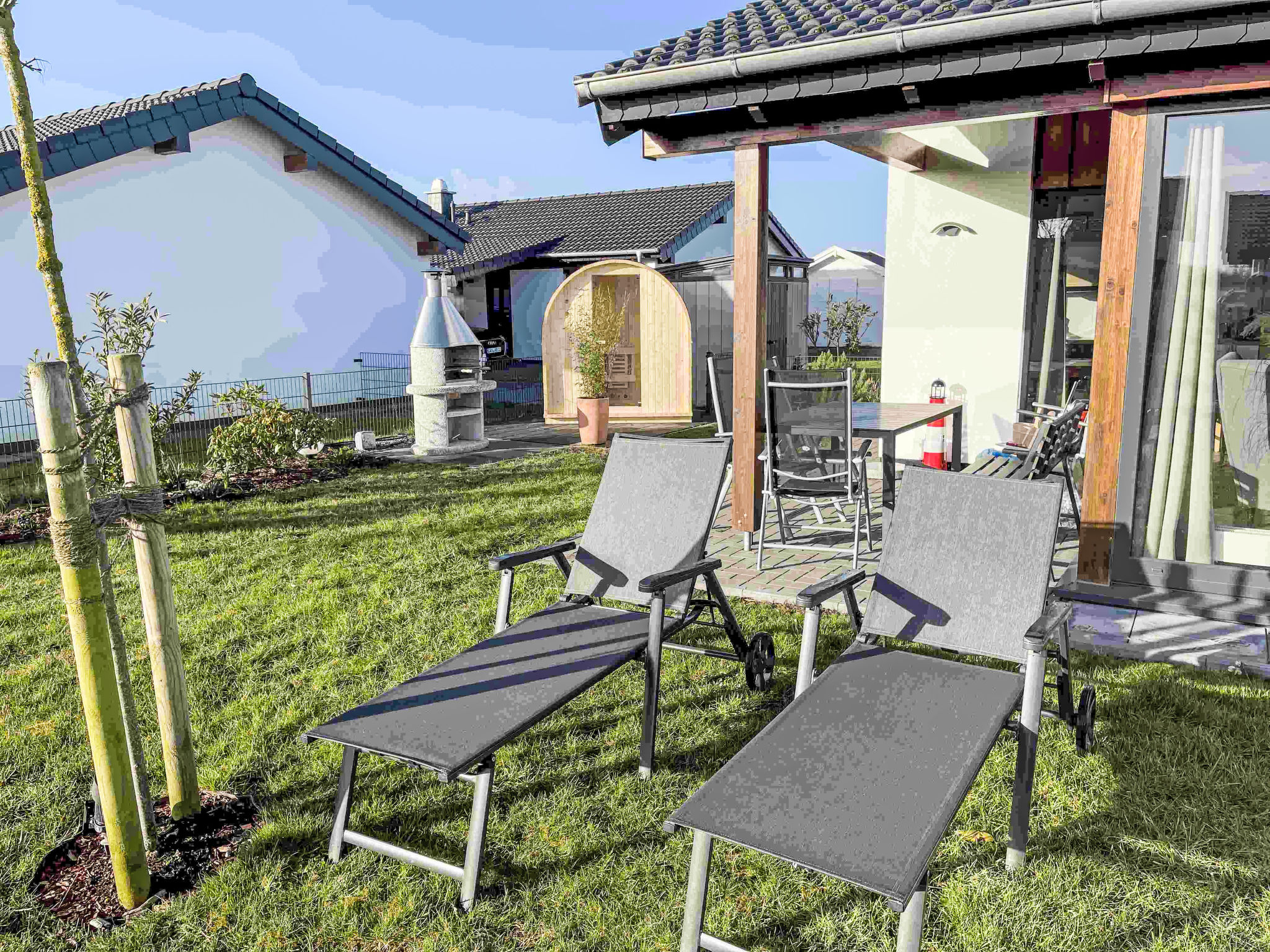 G22 Haus mit Garten, Strandkorb und Grillkamin - Outside