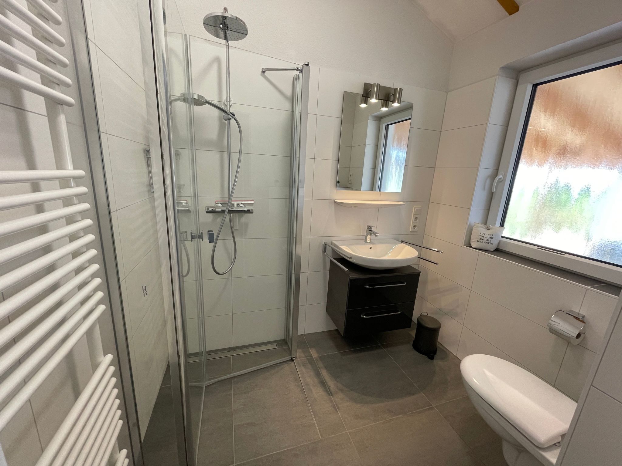 G22 Haus mit Garten, Strandkorb und Grillkamin-Inside