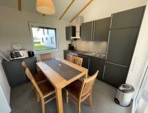Omheind nieuwbouw huis vlakbij zee en meer in Eckwarderhörne - thumbnail 5