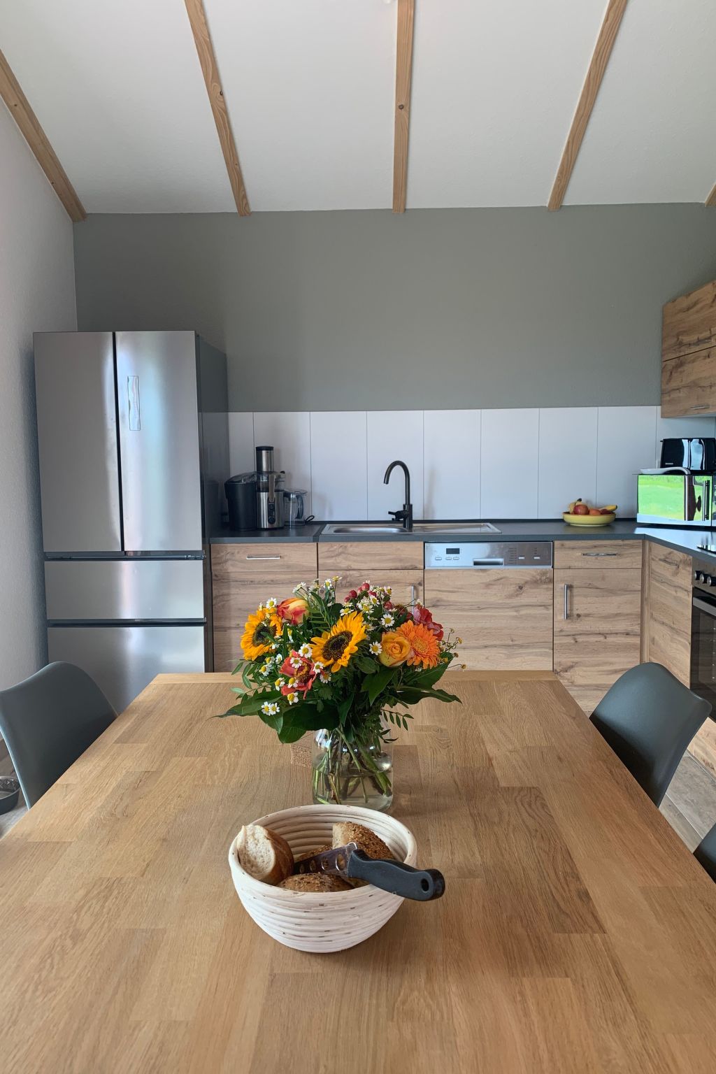 G9 eingezäuntes Haus in Randlage mit Weitblick-Inside