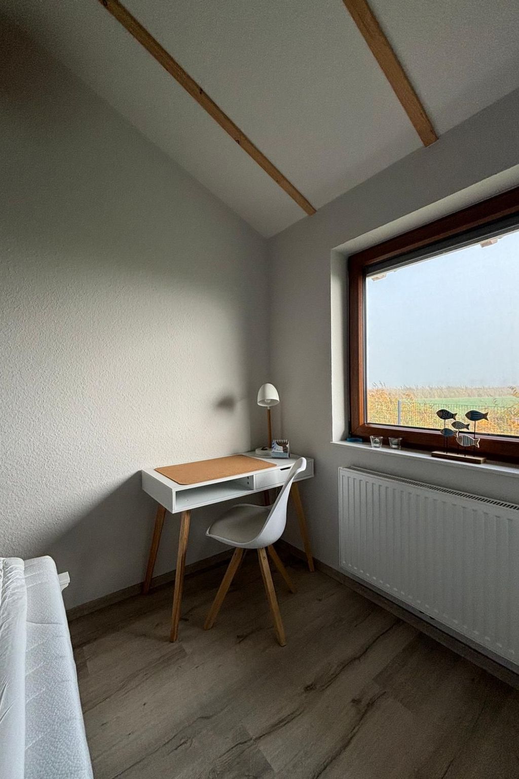 G9 eingezäuntes Haus in Randlage mit Weitblick-Inside