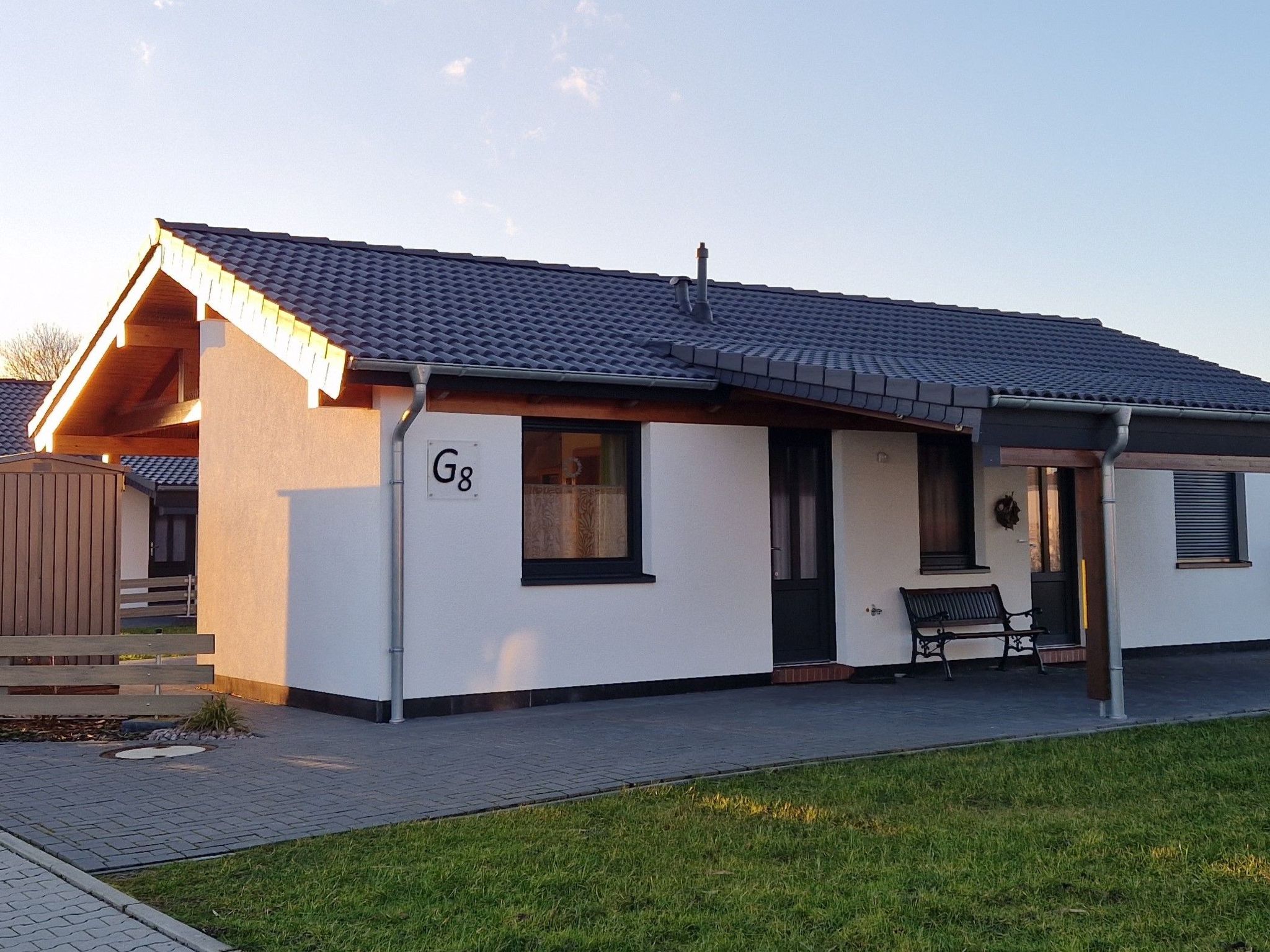 G8 freistehendes Ferienhaus mit Gartenhaus-Binnen