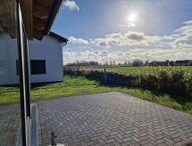 Omheinde bungalow bij de Noordzee met infraroodcabine, 400m van strand - thumbnail 5