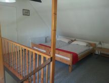 Große Ferienwohnung mit Garten, Grill und Terrasse