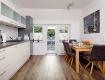 Appartement mit Garten, Grill und Terrasse