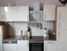 Luxe 3-persoons appartement aan de Noordzee met tuin in Abbehausen - thumbnail 6