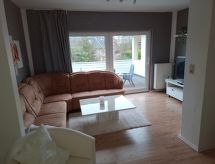 Ruim appartement met groot balkon nabij het meer in Nordenham - thumbnail 4