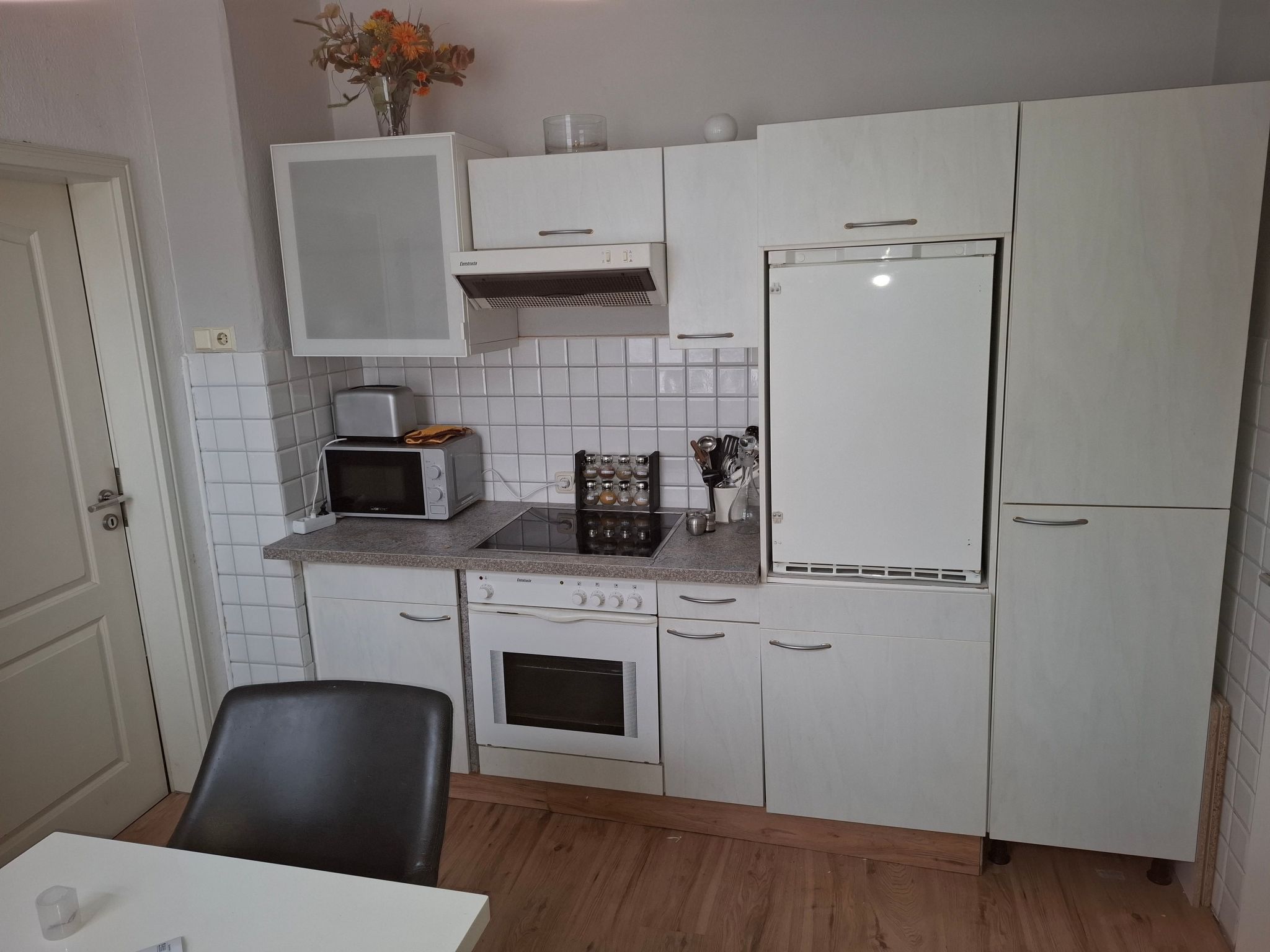 Private Ferienwohnung in Nordenham, großer Balkon-Binnen