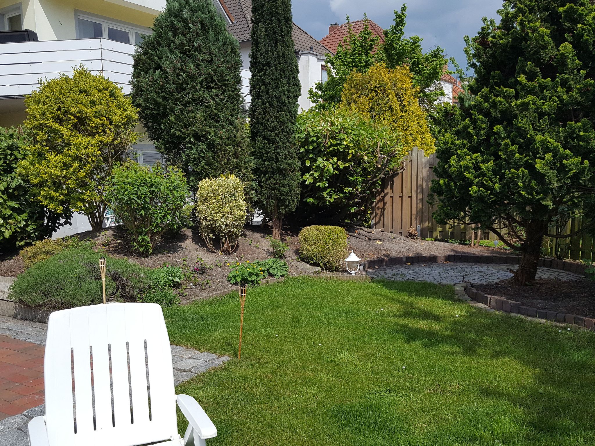 Private Ferienwohnung in Nordenham mit großem Garten-Drinnen