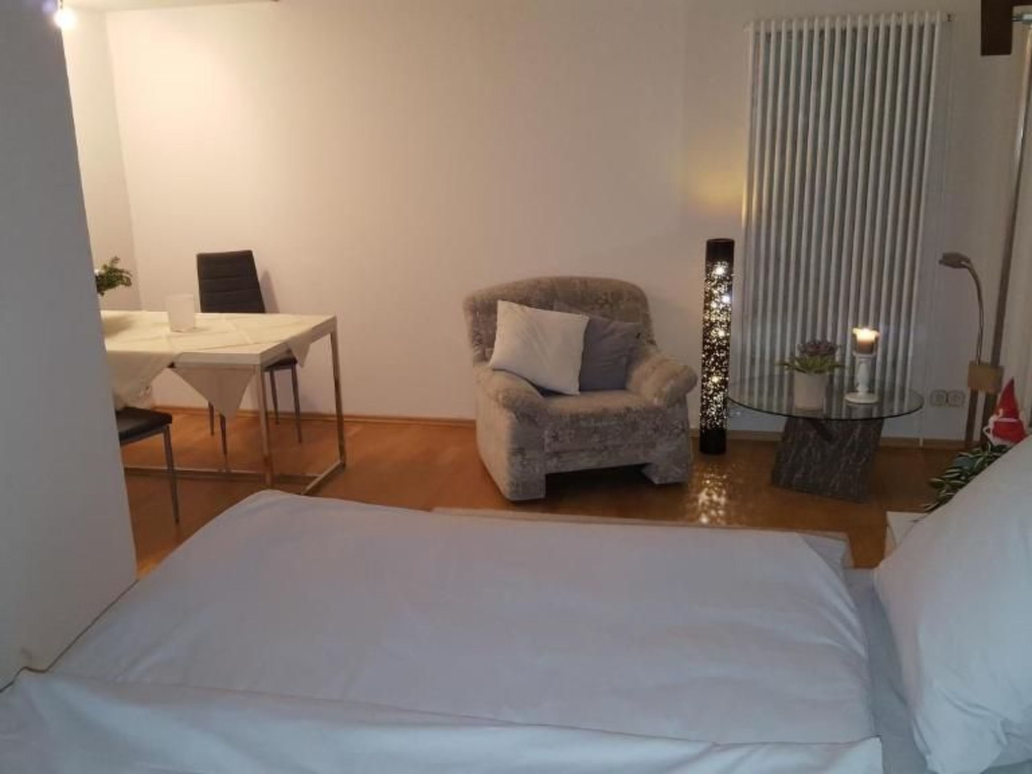 Private Ferienwohnung in Nordenham mit großem Garten-Drinnen