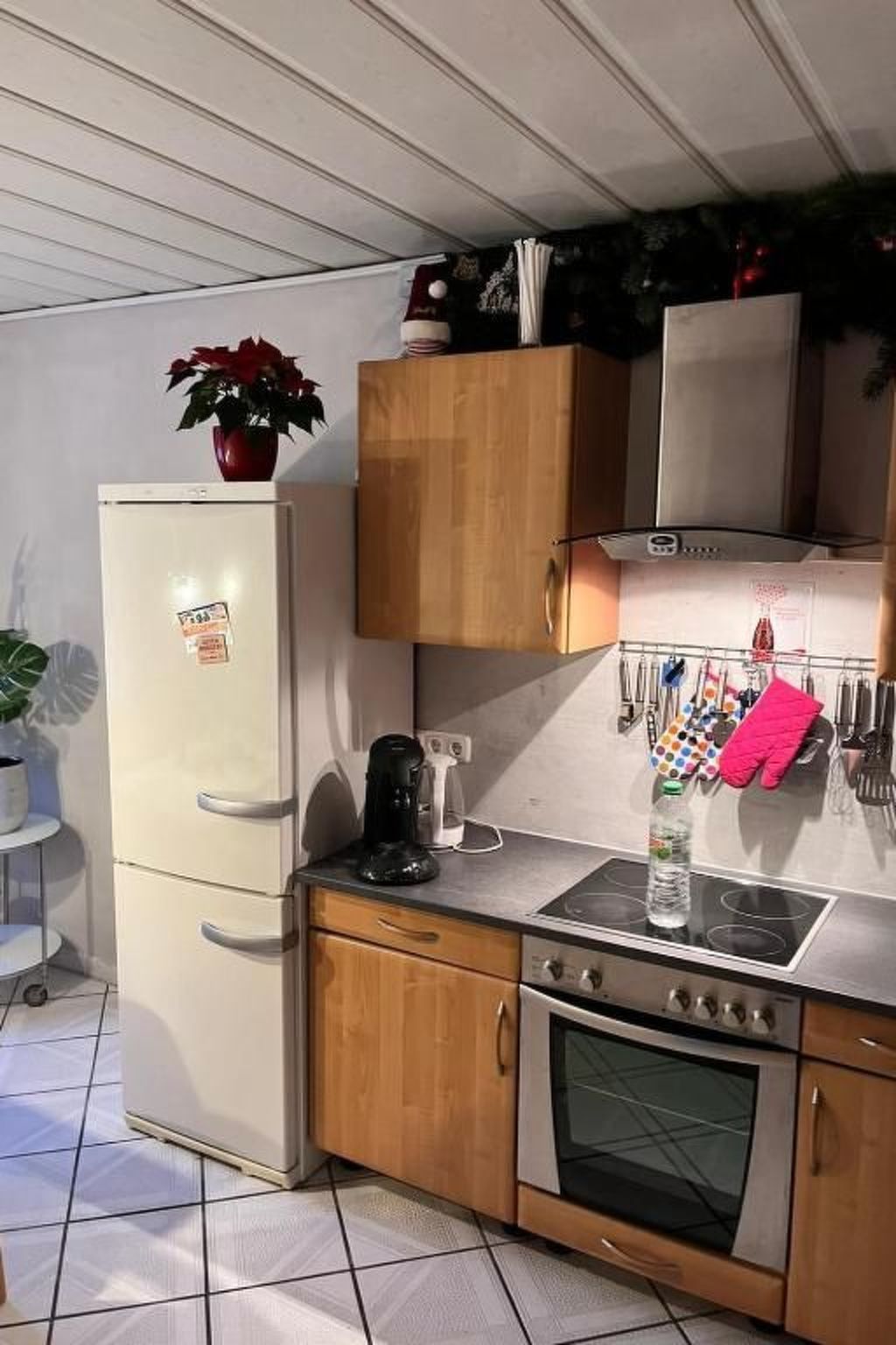 Private Ferienwohnung in Nordenham mit großem Garten-Drinnen