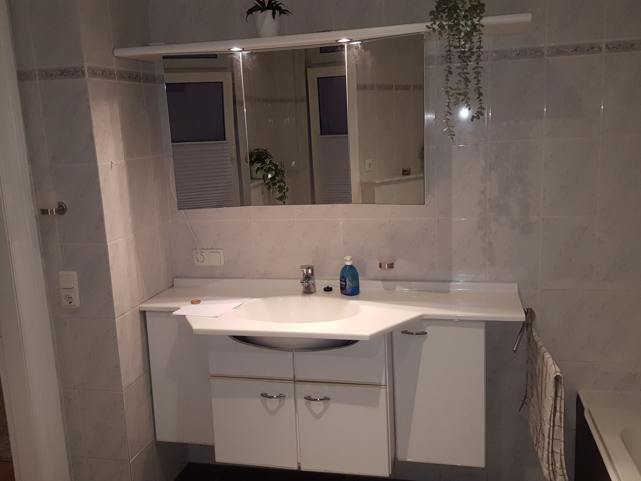 Private Ferienwohnung in Nordenham mit großem Garten-Drinnen