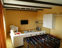 Ruim vakantieappartement met tuin op 2 km van het strand in Augustgroden - thumbnail 2