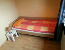 Ruim vakantieappartement met tuin op 2 km van het strand in Augustgroden - thumbnail 6