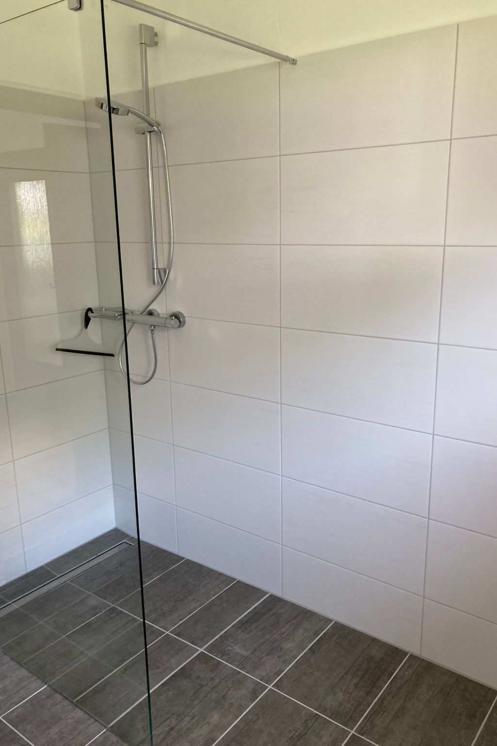 Mit kleinem Garten und Grill-Binnen