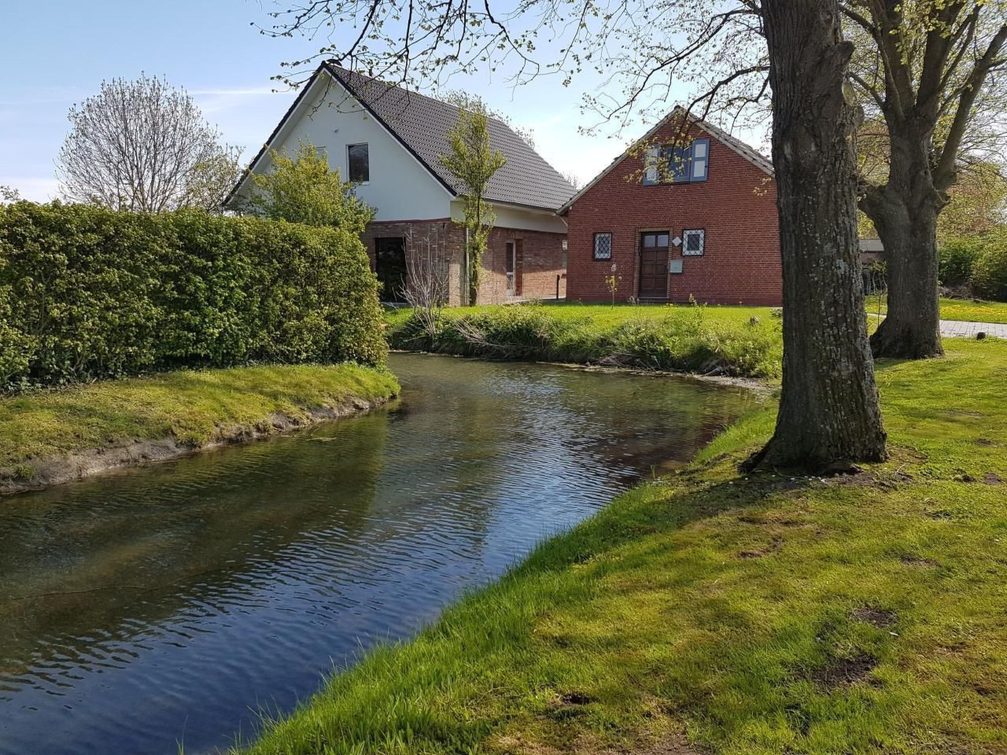 Mit Whirlpool, Sauna und Internet