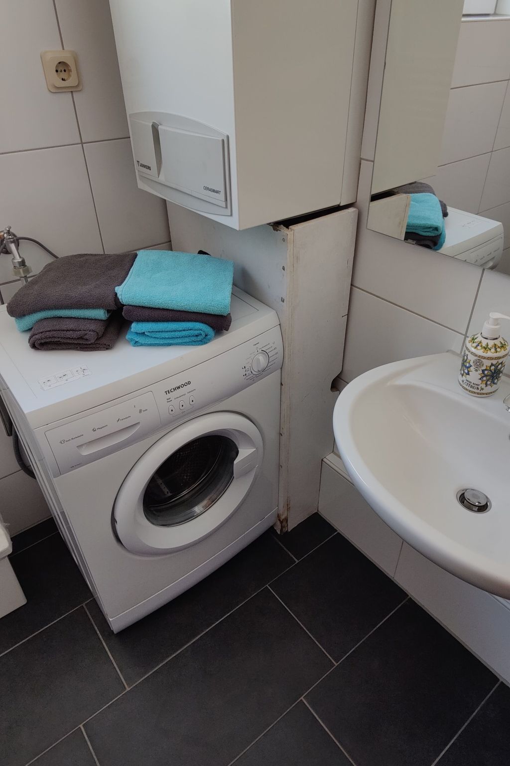 Mit Whirlpool, Sauna und Internet-Image-tags.info