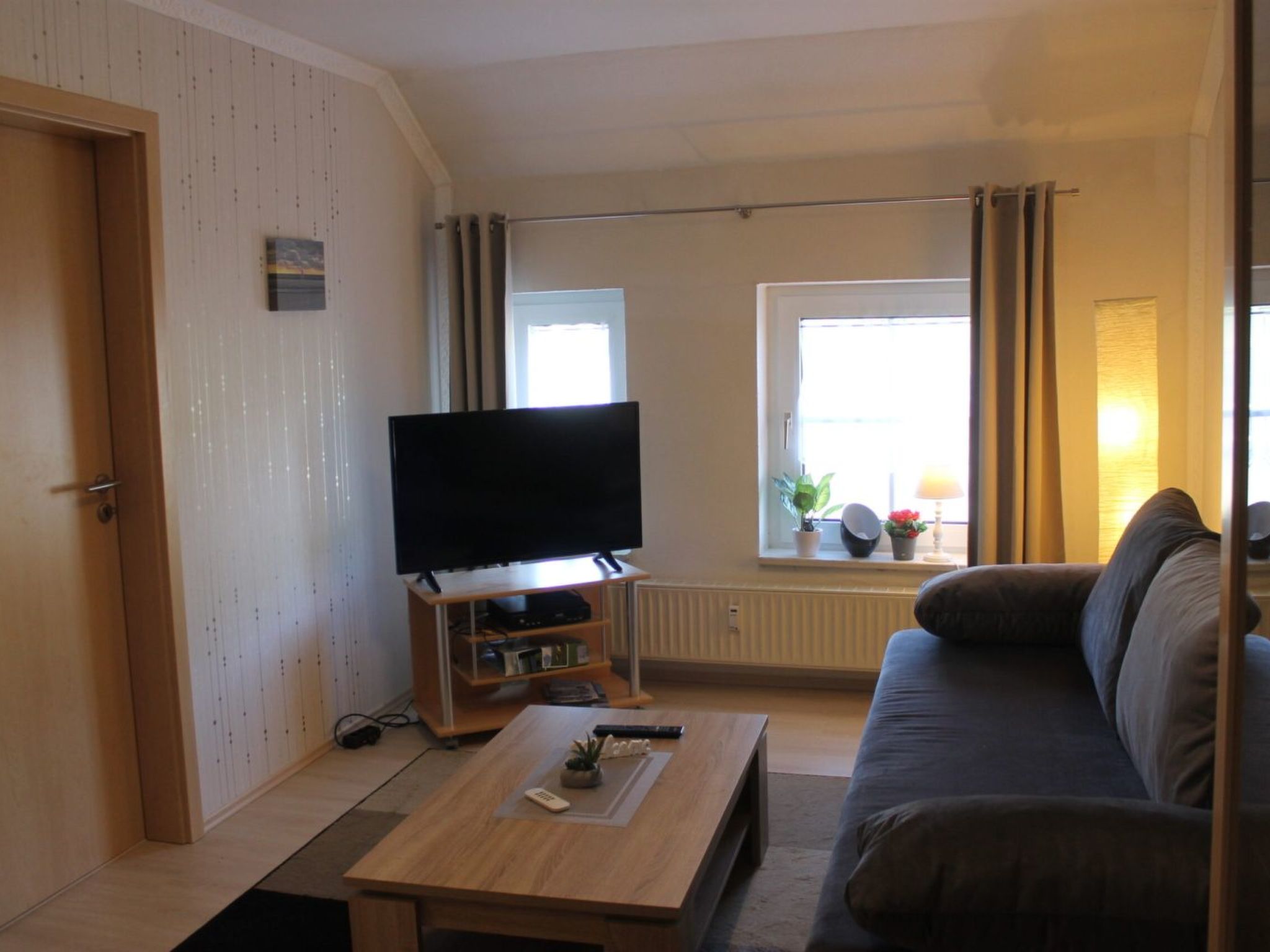 Ganze Wohnung in Jade mit Garten-Image-tags.info