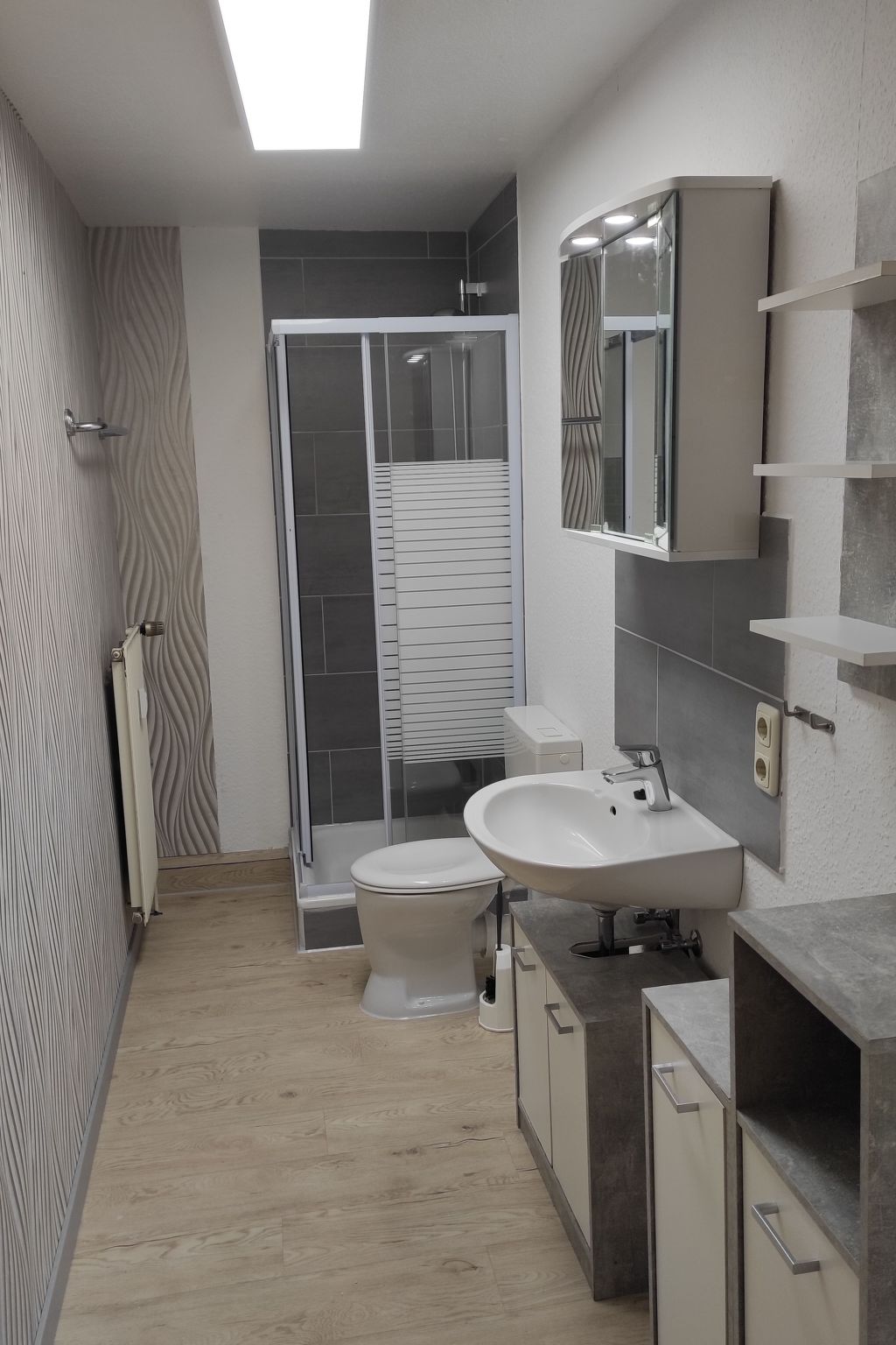 Ganze Wohnung in Jade mit Garten-Image-tags.info