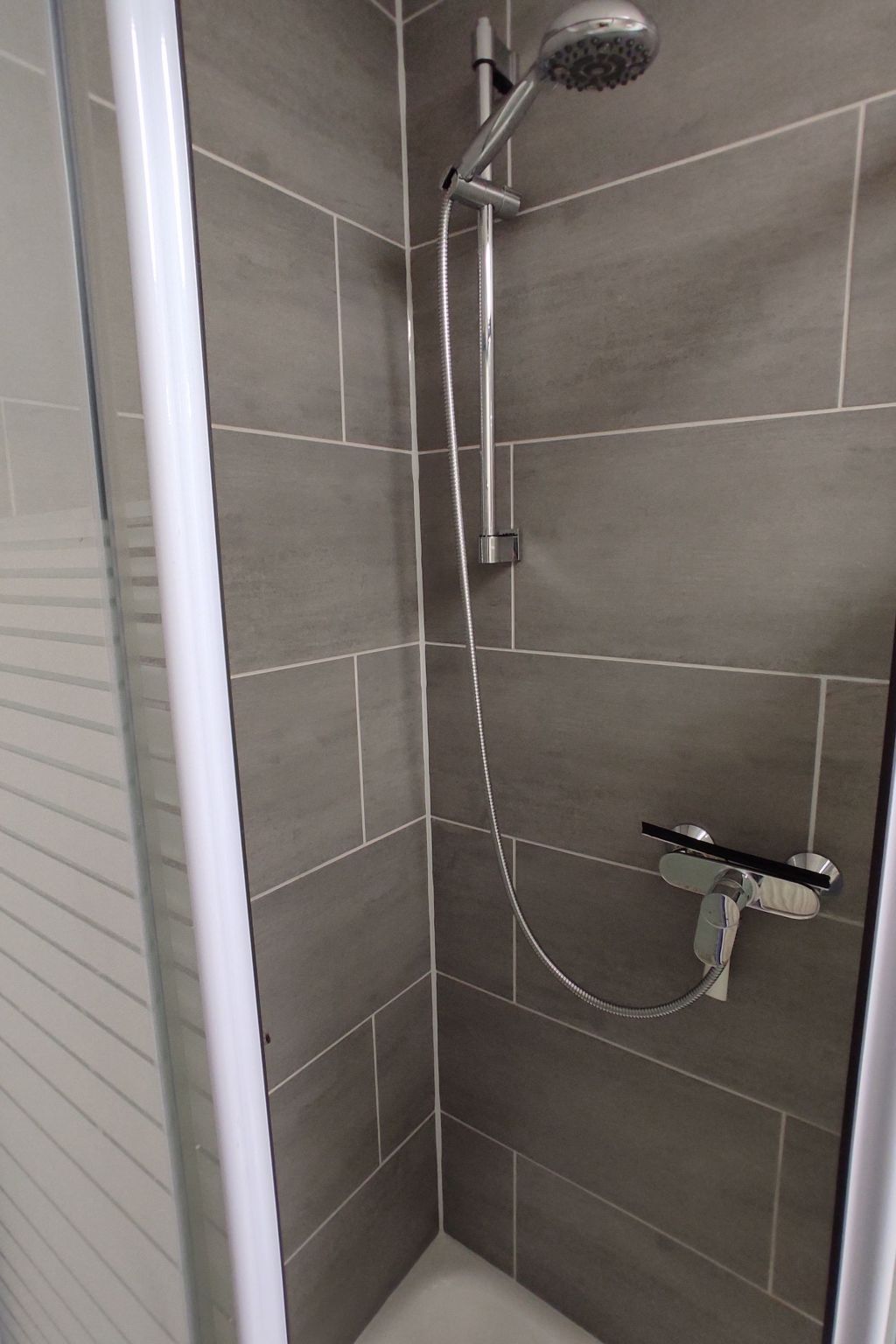 Ganze Wohnung in Jade mit Garten-Image-tags.info