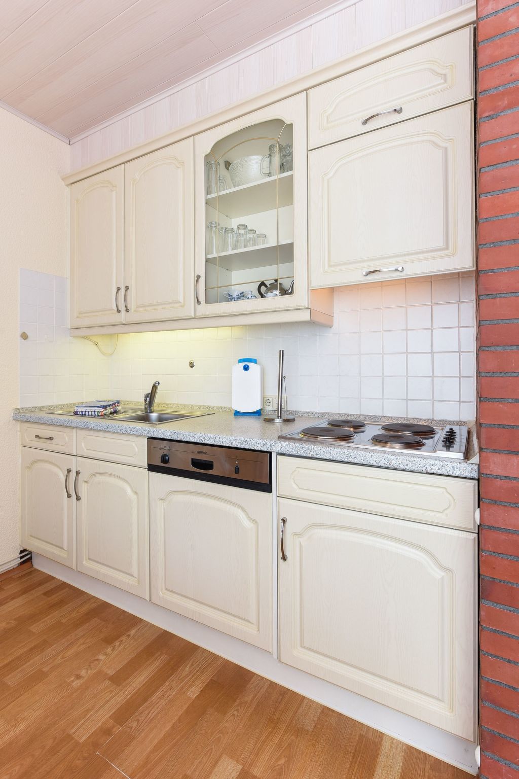 Strandnahes Ferienhaus mit Kinderspielplatz-Inside