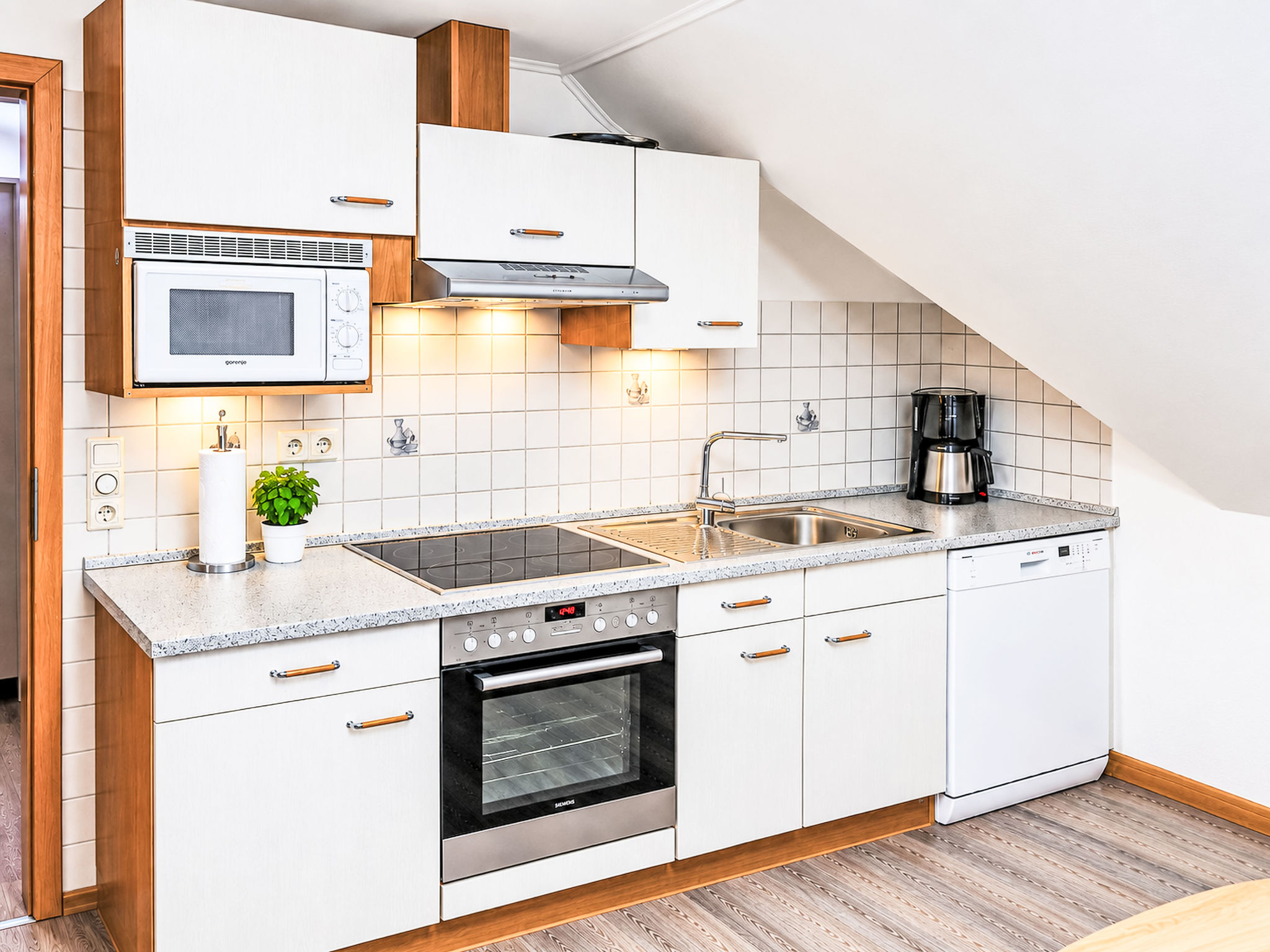 Appartement Komfortable Ferienwohnung in Werdum – Cuisine et coin repas, photo 5 sur 16
