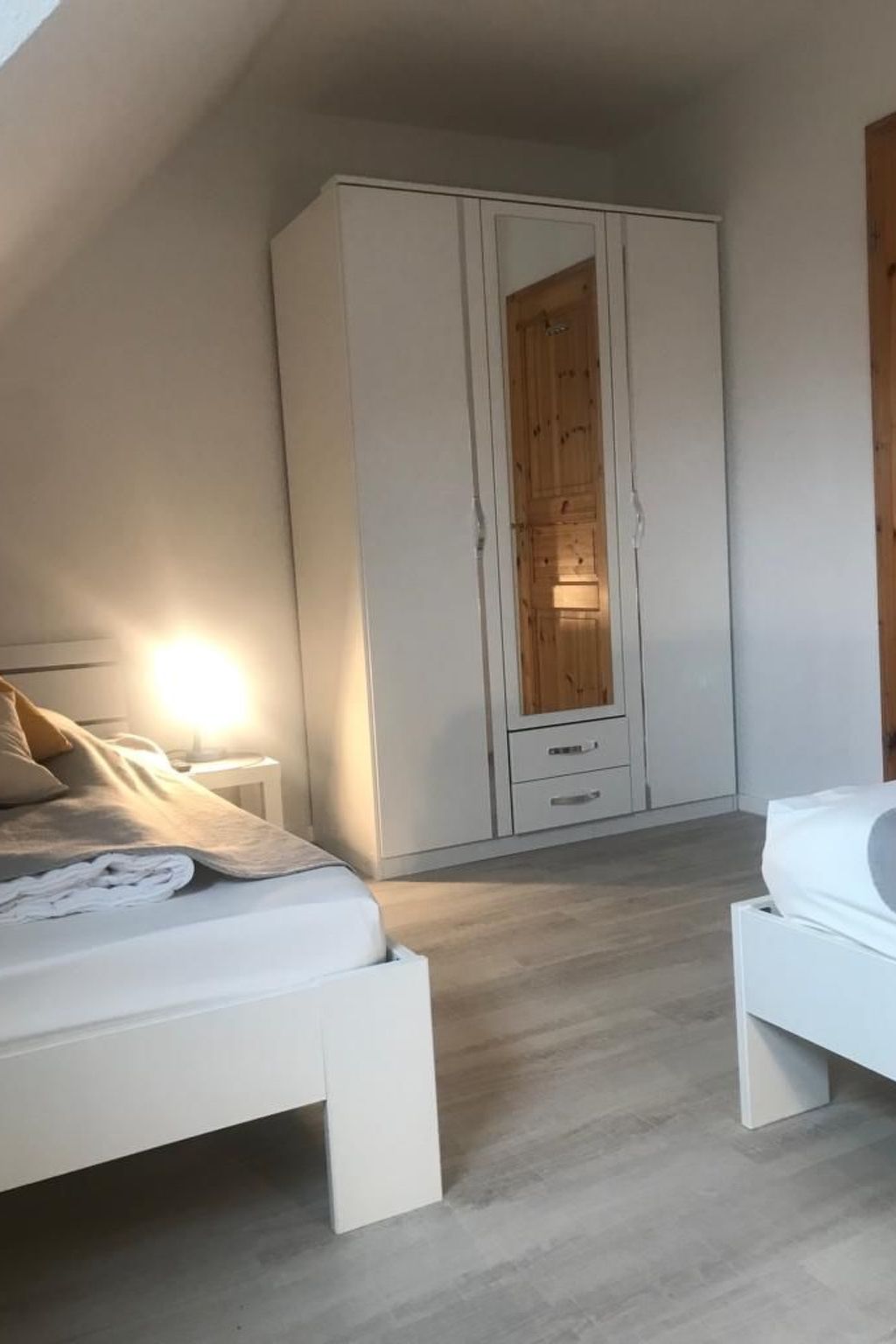 Hasi-Image-tags.info