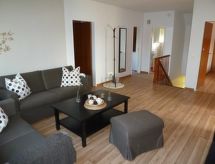 Ruhige Ferienwohnung mit Balkon und Parkplatz