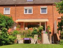 Wohnung in Altengroden mit Garten
