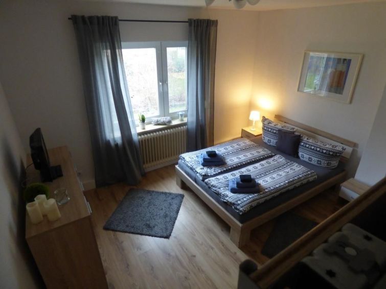 Große Ferienwohnung Genius Mit Garten - Wilhelmshaven
