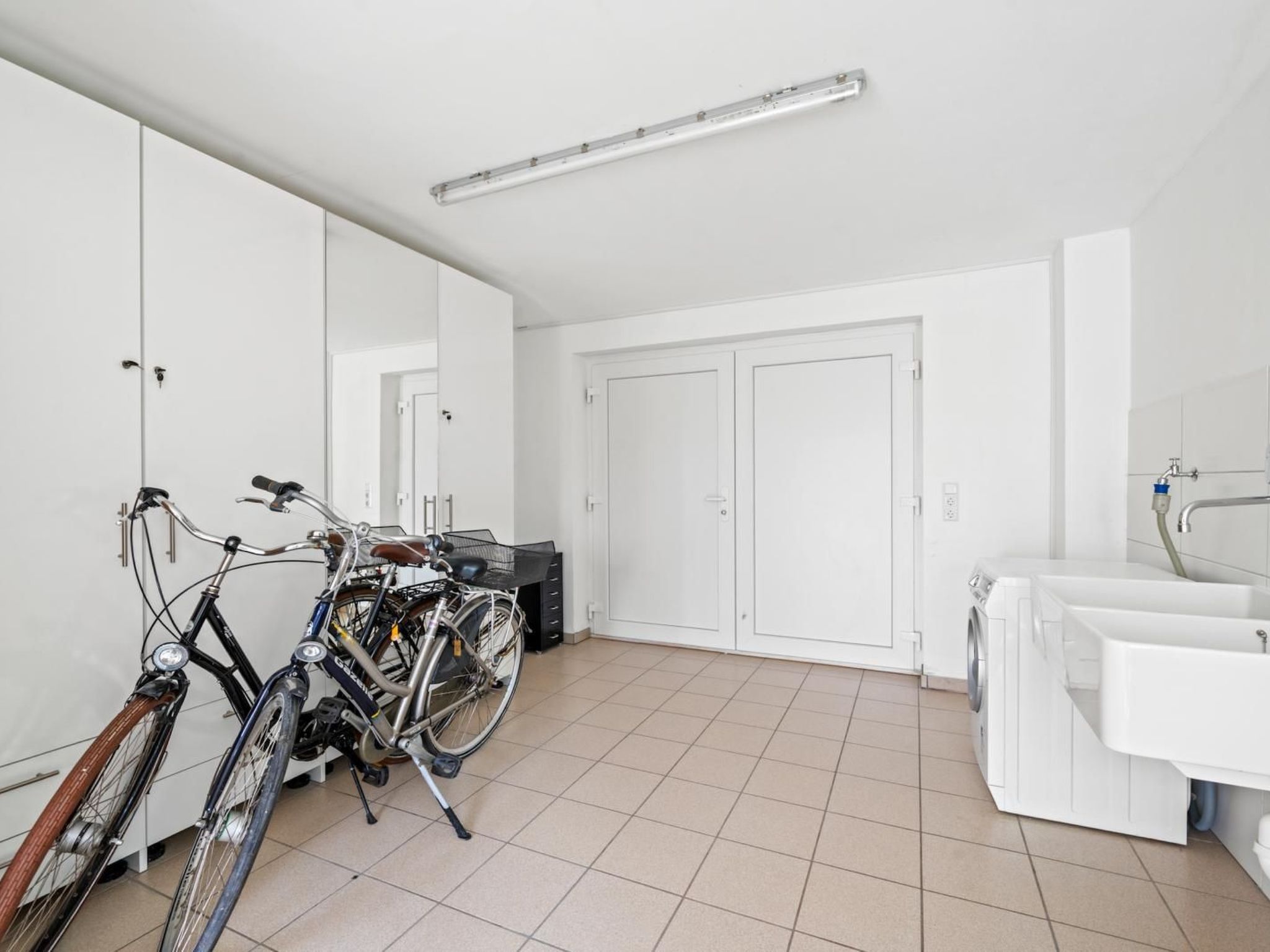 WaterLounge-Image-tags.info